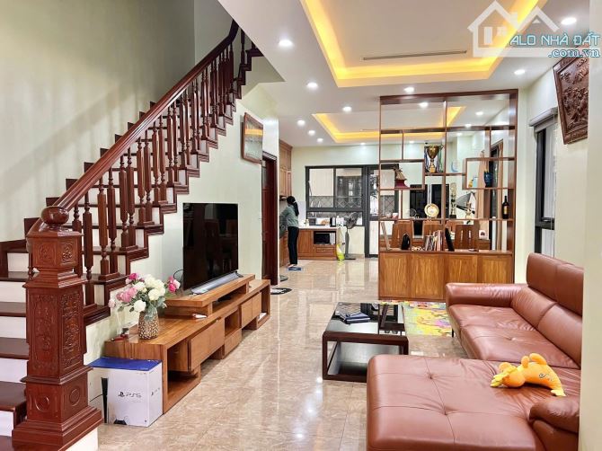 BÁN NHÀ PHÂN LÔ 2 MẶT NGÕ Ô TÔ TRÁNH PHỐ ĐÀO TẤN - 70M2 - 5 TẦNG - 5.5M MẶT TIỀN- 28.5 TỶ