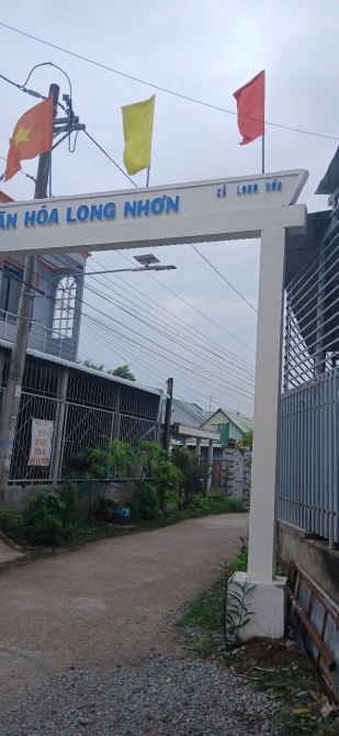 Nhà có chỗ để xe 7 chỗ, gần cầu An Hóa, Rộng 174m2, full thổ cư.