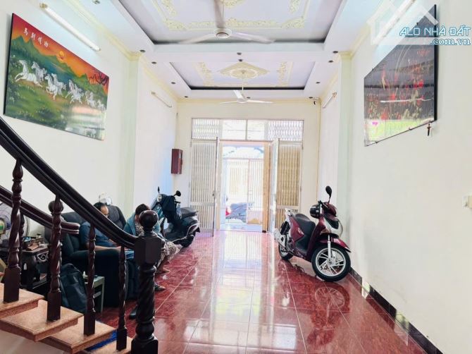 SÁT RẠCH XUYÊN TÂM - CHỦ CẦN TIỀN BÁN GẤP – GIẢM 2 TỶ – CÒN 13.9 TỶ (CÒN TL MẠNH)