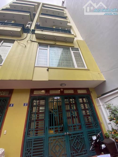 Bán nhà 5 tầng Khương Trung, Thanh Xuân 42m², ngõ nông, gần trường học, s/ thị Giá 8.5 tỷ