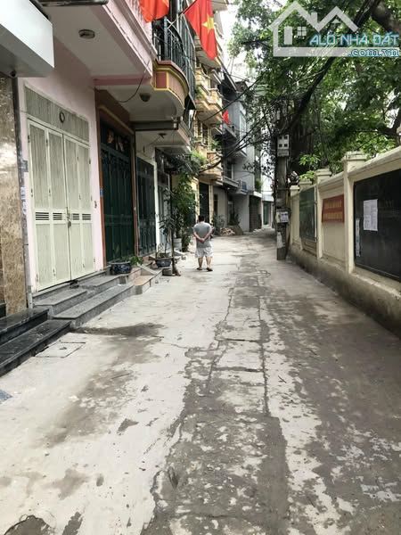 BÁN NHÀ ĐỊNH CÔNG, Ô TÔ ĐỖ CỬA, DT 36M2, GIÁ 7 TỶ