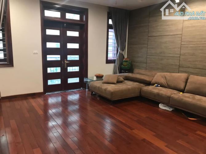 Bán nhà 5 tầng Nguyễn Trãi, Thanh Xuân. 40m² – cách phố 50m – 5PN thoáng sáng – giá 7.9 tỷ