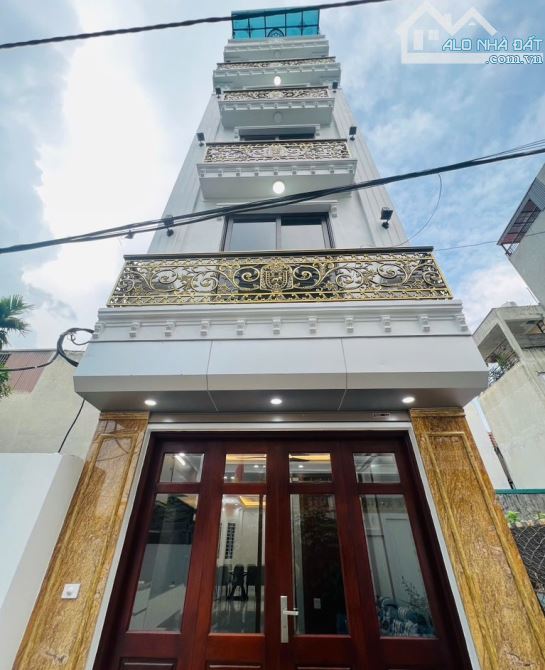 NHÀ ĐẸP LÔ GÓC, 6 TẦNG -THANG MÁY ! Ô TÔ ĐỖ CỬA_ 54M2- 15,7 TỶ_ CỔ NHUẾ 2- BẮC TỪ LIÊM !