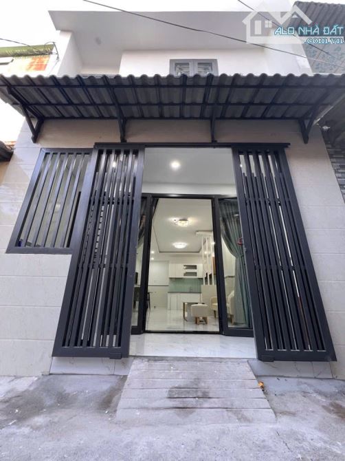 BÁN NHÀ QUẬN 9,NHÀ SIÊU ĐẸP DTSD42M NGAY ĐƯỜNG MAN THIỆN,CHỈ 3.85TỶ TL,TẶNG FULL NỘI THẤT