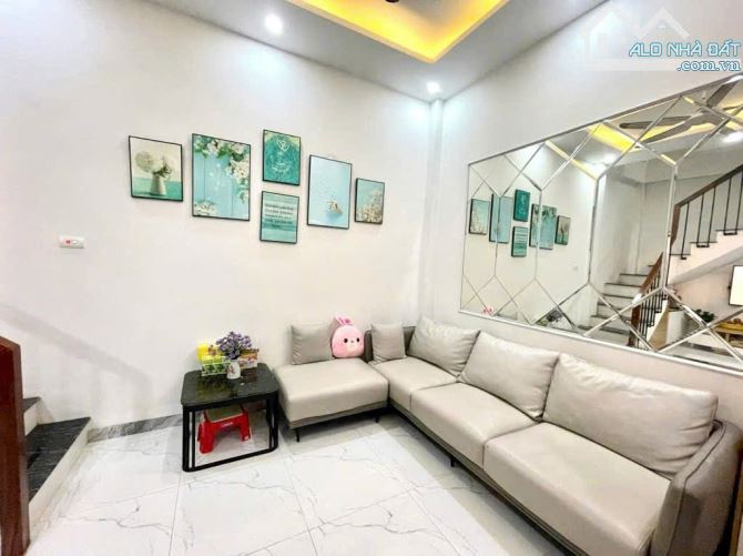 BÁN NHÀ PHỐ LÒ ĐÚC - MẶT NGÕ NÔNG, RỘNG, 15M RA MẶT PHỐ - 30M2 X 5 TẦNG - SĐCC