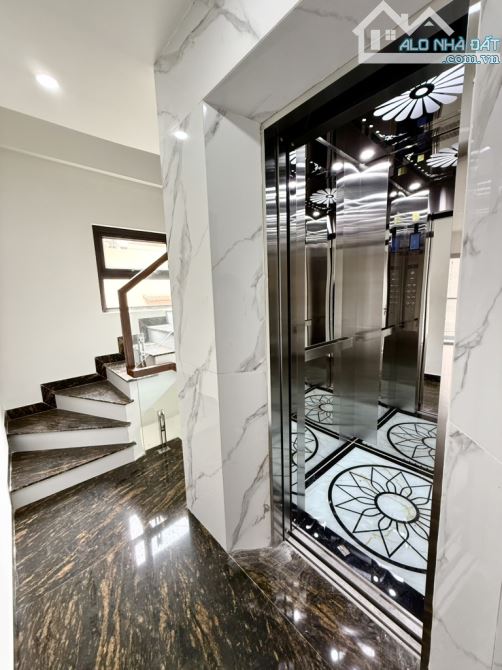 BÁN NHÀ MỚI NGỌC TRÌ – 40M², MẶT TIỀN 4M – LÔ GÓC 2 MẶT THOÁNG – THANG MÁY