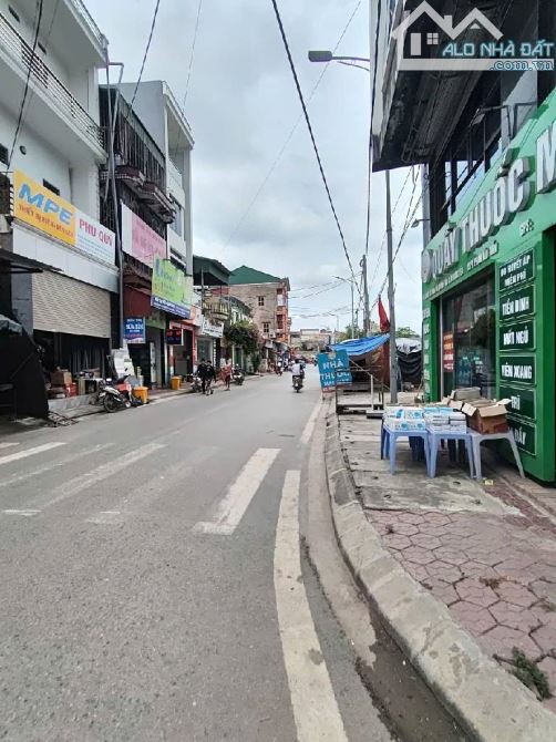 Lô Góc-Kinh Doanh Đỉnh-Gần Chợ,QL5A.Bán Nhà Như Quỳnh-Hưng Yên,Dt~95m,Giá 12.6 Tỷ.