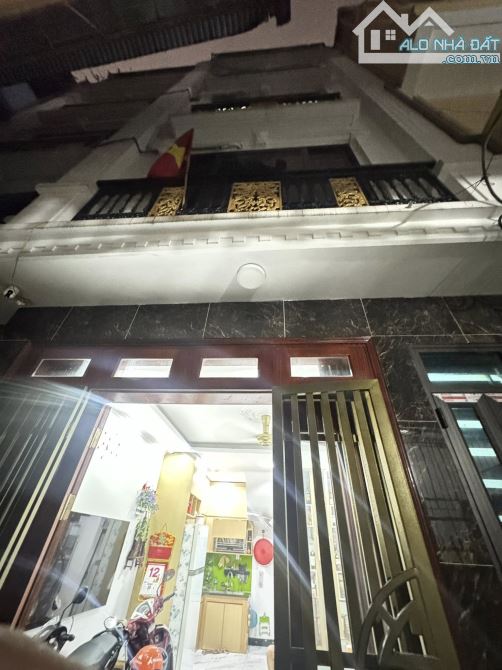 NHÀ CHỦ XÂY TÂM HUYẾT ĐẸP NGÔ QUYỀN HÀ ĐÔNG PHÂN LÔ NGÕ RỘNG 31M2 5 TẦNG 8 TỶ