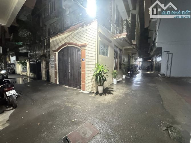 NHÀ CHỦ XÂY TÂM HUYẾT ĐẸP NGÔ QUYỀN HÀ ĐÔNG PHÂN LÔ NGÕ RỘNG 31M2 5 TẦNG 8 TỶ - 10