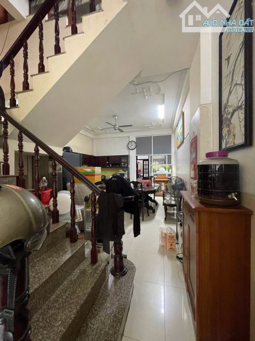 Bán nhà mặt đường 297 Đỗ Xuân Hợp gần chợ Phước Long B Quận 9 cũ (100m²) 12.6 tỷ - 11