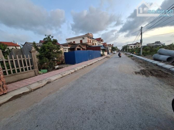 Chuyển nhượng lô đất 150m2 trục xã Đông Phương Kiến Thụy Hải Phòng - 1