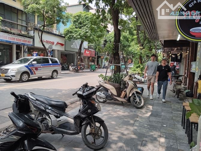 Bán Nhà Mặt Phố Hàng Bông 485m2 * 3 Tầng, MT 15m, Giá 210 Tỷ - 1