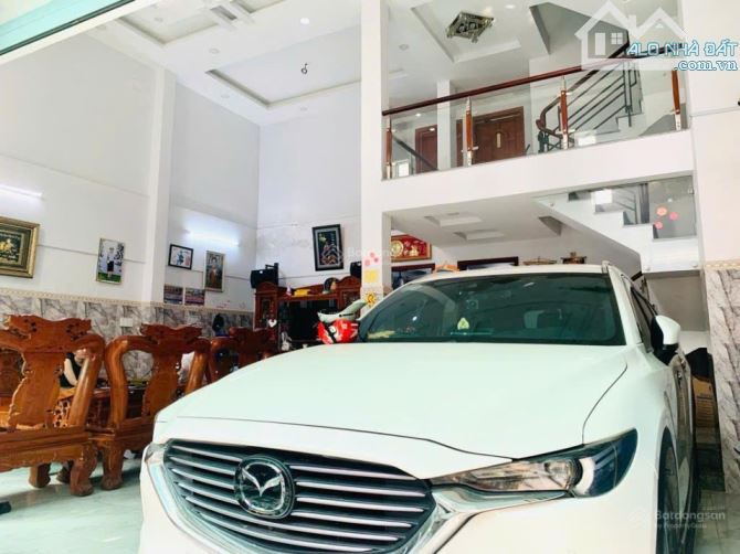 Nhà 3 tầng, mặt tiền đường Thạnh Mỹ Lợi, Q2, 125m2, ngang 7.5m, nhỉnh 11 tỷ - 1