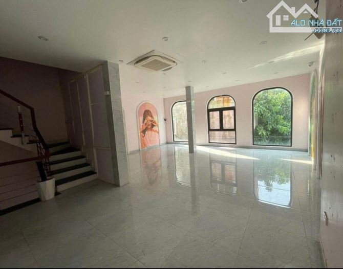 Bán nhà 2,5 tầng 63m2 Phan Đăng Lưu, Kiến an.  Giá 3,6 tỷ sau 1 nhà mặt đường - 1