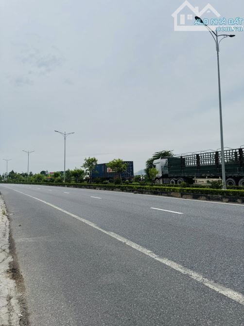 Nhượng lô đất mặt đường Nguyễn Trường Tộ ngay gần nút giao 208 - 1
