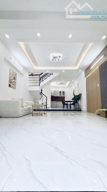 BÁN NHÀ HẺM Ô TÔ LÊ VĂN QUỚI – NGANG KHỦNG 8M – 81M2 CÔNG NHẬN – CHỈ HƠN 5 T Y - 1