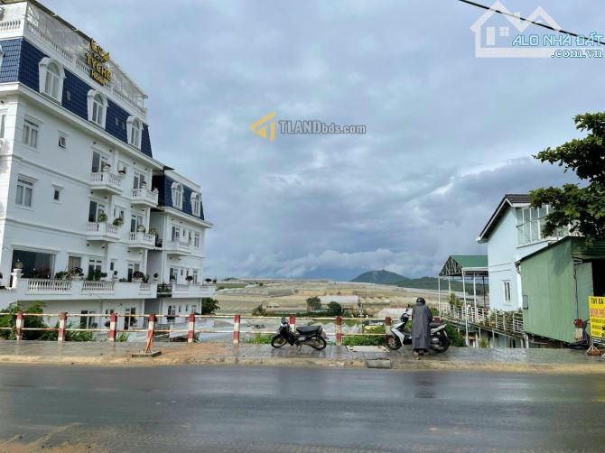 Bán đất mặt tiền Nguyên Tử Lực, trung tâm Đà Lạt cách hồ Xuân Hương 2km 646m2 44 tỷ - 1