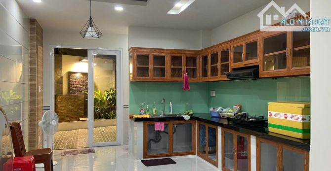 TÂN HÓA - Q6 - HẺM 8M - 80M2 - 4 TẦNG 5PN 4WC SÂN THƯỢNG - CHỈ 8.5 TỶ - 1