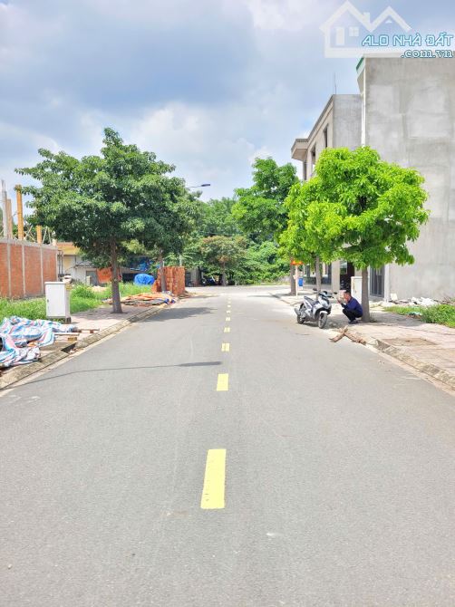 2Tỷ500__70m2 🔥👉 Đất KDC gần Ngã 6 An Phú__Sổ Riêng__đường 12m cách cao tốc ĐT743 100m - 1