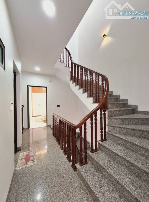 CẦN BÁN NHÀ THANH XUÂN, DT55M2 GẦN OTO MẶT TIỀN RỘNG NHÀ MỚI ĐẸP Ở NGAY NHỈNH 11 TỶ - 1