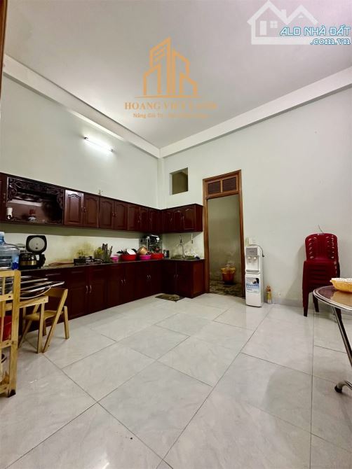 BÁN NHÀ 3 LẦU MẶT TIỀN NGUYỄN HỮU THỌ. DT: 5x26,6M. GIÁ: 11 TỶ 990 TRIỆU - 1