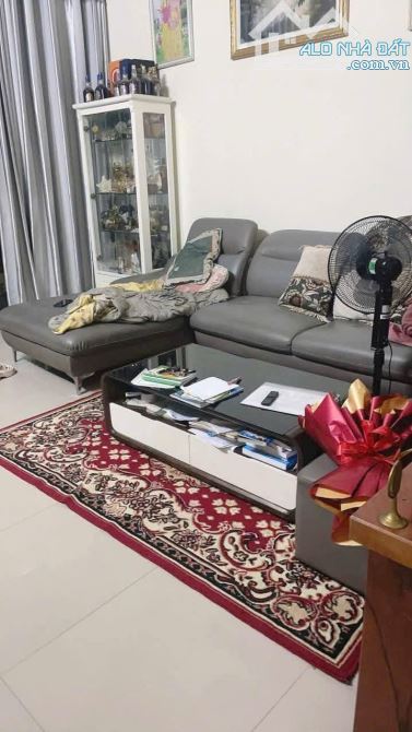 NHÀ 3 TẦNG MỚI ĐẸP GẦN BIỂN HOÀ MINH 16-DT 72M2-NGANG 4,5M-CHỈ 5,55 TỶ - 1