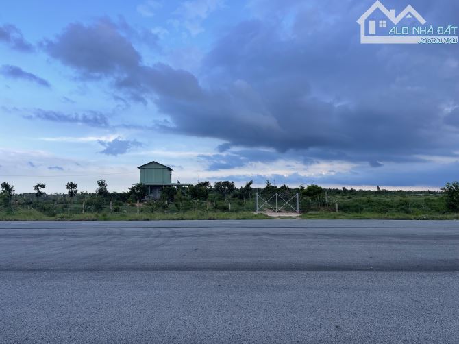 Bán 6.6 ha đường nhựa gần NovaWord Phan Thiết, Cách đường Hàm Kiệm Cao tốc 500m. - 1