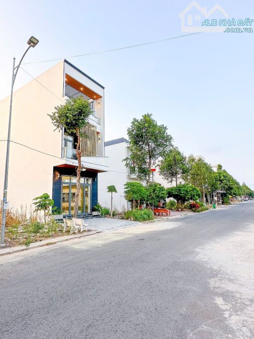🏡 BÁN NHÀ 1 TRỆT 2 LẦU – GẦN TRƯỜNG HỌC, BỆNH VIỆN, CHỢ – CHỈ 1 TỶ NHẬN NHÀ Ở NGAY 🏡 - 1