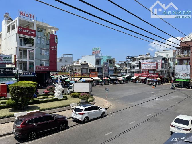 Cho thuê nhà 5 tầng, Vườn Bông Nguyễn Thị Minh Khai, Tp Phan Thiết - 1
