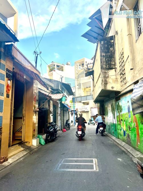 Phú Nhuận, nhà đẹp 5 Tầng ở ngay, gần MT Hoàng Văn Thụ, 176m2 Dtsd, Ở/Cho thuê, 8.15 Tỷ - 1