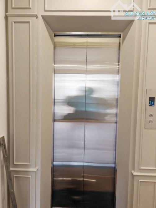 Bán nhà Phạm Văn Đồng, 40m2, phân lô, ô tô, nội thất chủ tặng,  nhỉnh 7tỷ. - 1