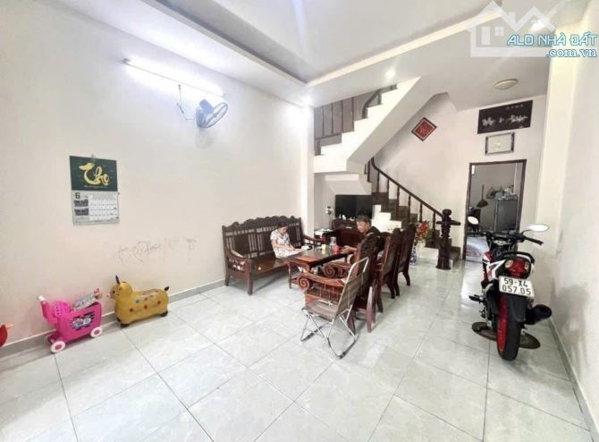 THUA LỖ BÁN GẤP NHÀ TRẦN NHÂN TÔN,Q5-GIÁ:4,55TỶ/78,2(4,6x17m)GẦN CHỢ AN ĐÔNG.ĐANG CHO THUÊ - 1