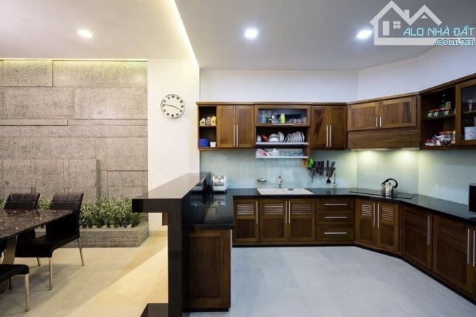 BÁN NHÀ NGAY KDC KIM SƠN,ĐƯỜNG SỐ 2,TÂN PHONG,Q7-GIÁ:4,71TỶ/84(5,6x15m).DÒNG TIỀN SẴN 23TR - 1