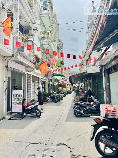GIẢM SÂU, BÁN GẤP CHỈ CÒN 5.95TỶ.  SIÊU PHẨM VƯỜN CHUỐI QUẬN 3, 30M2, 5 TẦNG CÓ 2ST, 6PN - 1