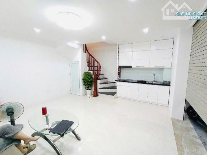 NHÀ MINH KHAI - MỚI KOONG - VỪA Ở VỪA KINH DOANH ĐƯỢC - 30m2 - ZÁ CHỈ 5.25 t.ỷ Ngõ ô tô đỗ - 1