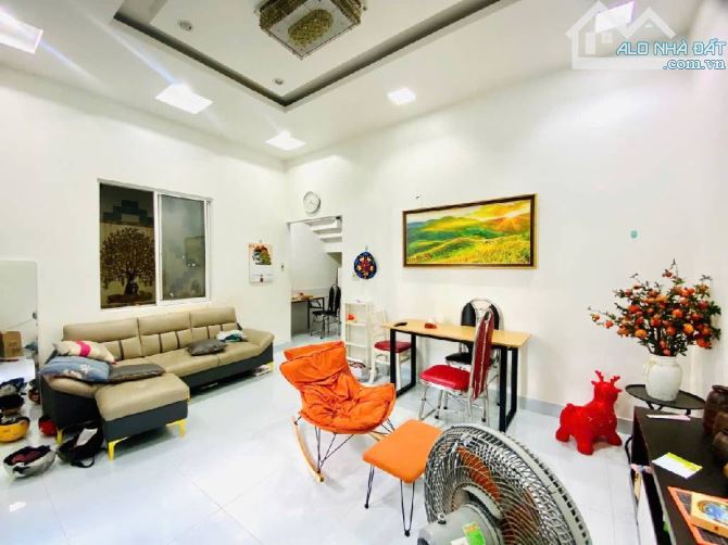 🔥 NHÀ ĐẸP CHÍNH CHỦ – VỊ TRÍ HIẾM – 4 TẦNG KHU KINH DOANH SẦM UẤT, GIÁ TỐT! - 1