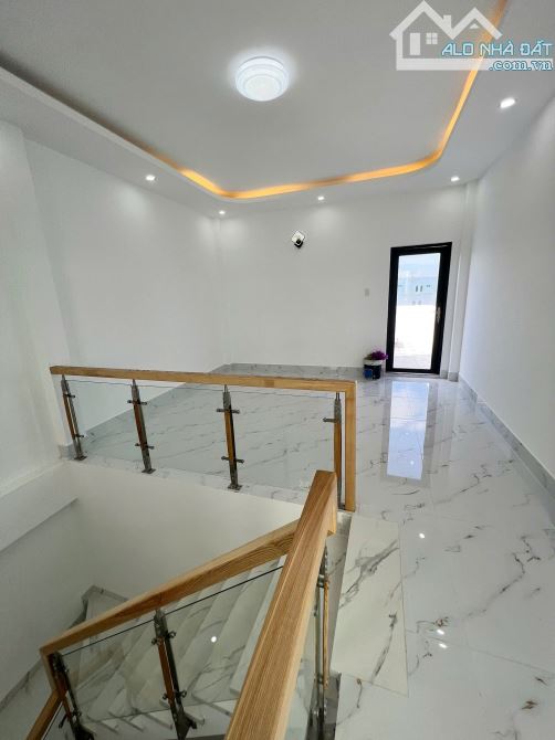 Chủ gửi bán nhà mới 100% siêu xịn mịn. Dọn vào ở ngay - 12