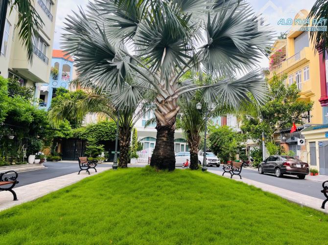 Bán toà nhà đường Nguyễn Cửu Đàm Q.Tân Phú - 12x20m Hầm 7 tầng HĐT 200tr giá 46 tỷ. - 13