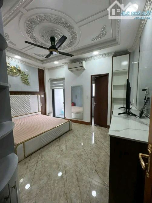 Kẹt tiền bán gấp nhà Hoang Trọng Mậu, Tân Hưng, Quận 7. Giá 2,99 tỷ/52m2, hẻm 5m - 2