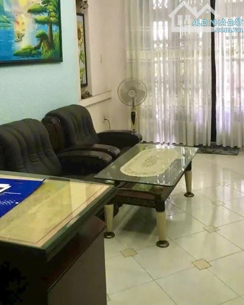 Bán Gấp! Mặt Tiền Lê Niệm, Tân Phú – DT Khủng 142m² (8x20m), 4 Tầng, 7PN – Chỉ 20.8 Tỷ TL! - 2