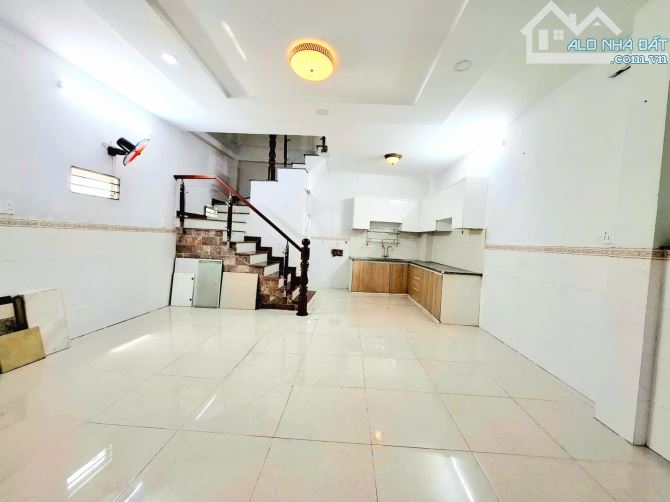 BÁN NHÀ 4 TẦNG MẶT HẺM Ô TÔ KHU K300 - TÂN BÌNH - DT:43M2 NGANG 5,3M - GIÁ 6,6 TỶ - 2