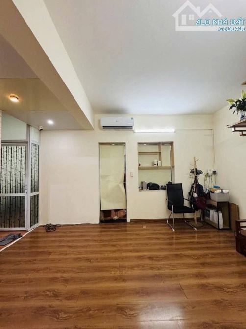 BÁN CĂN HỘ NHÀ E ĐỀN LỪ 1 – 55/60M² – 2 NGỦ – THOÁNG ĐẸP - FULL NỘI THẤT – 3.08 TỶ - 2