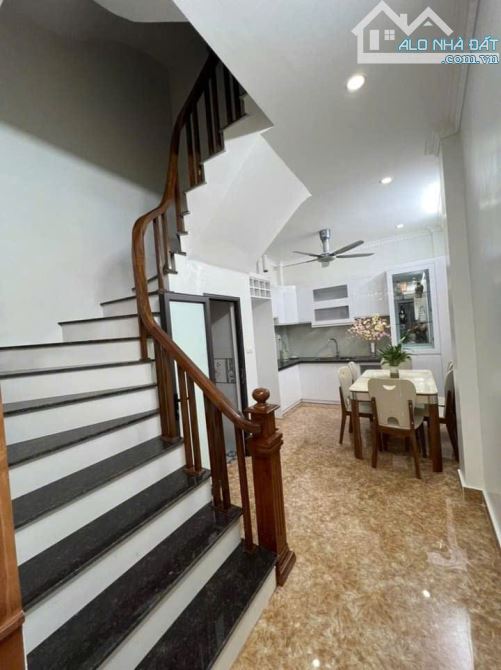 Nhà đẹp Vân Canh – 42m2 - 5T, ngõ thông thoáng, ô tô Gần FPT, ĐH Công Nghiệp, giá 5.3 tỷ - 2