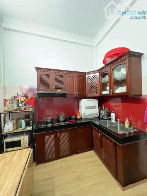 CỰC HIẾM! TRƯƠNG ĐỊNH 46M2 X 4 TẦNG - NGÕ NÔNG GẦN Ô TÔ TRÁNH - GIÁ ĐẦU TƯ - 8,6 TỶ - 2