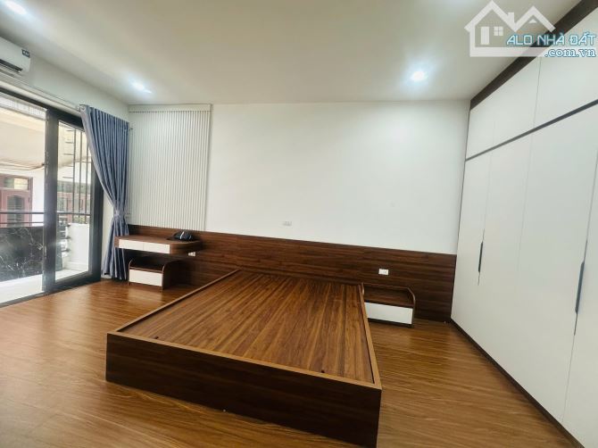 BÁN NHÀ 5 TẦNG- 44m2- KHU KINH DOANH SẦM UẤT NGUYỄN THÁI HỌC-HÀ ĐÔNG - 2