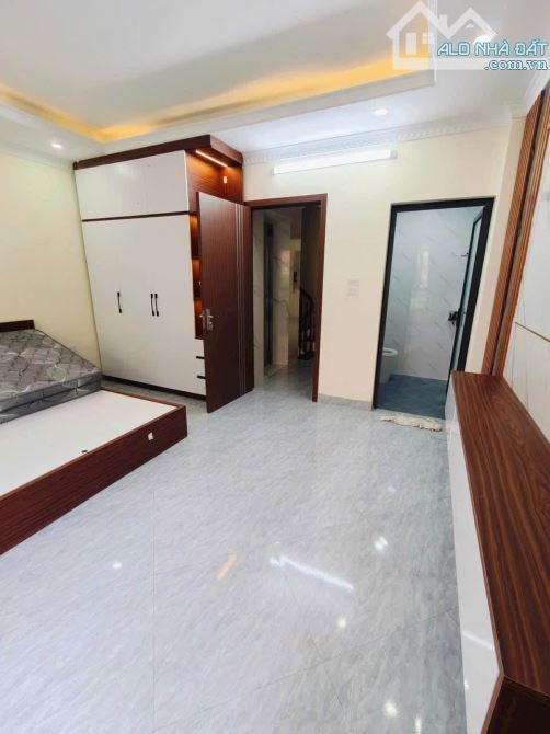 BÁN GẤP NHÀ PHỐ NGUYỄN XUÂN KHOÁT LÔ GÓC 6 TẦNG, 35M NGÕ THÔNG, Ô TÔ ĐỖ CỬA. TC 8x tỷ - 2