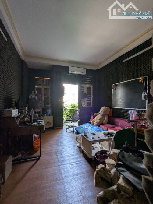 Bán nhà Nguyễn Sỹ Sách, Phường 15, Tân Bình, TpHCM, 68m2, 4 Tầng, ô tô vô nhà - 2