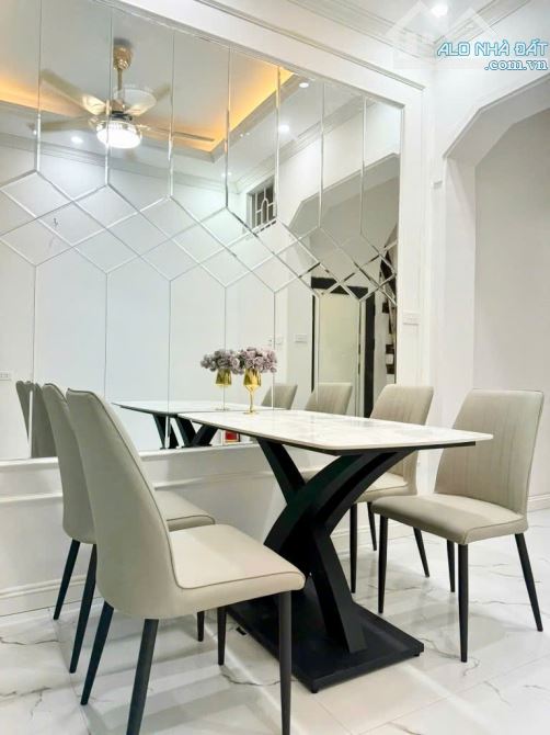 Nhà Phạm Văn Đồng – 32m² x 5 tầng – giá 8 tỷ – Gần Hoàng Quốc Việt - 2