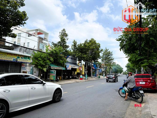 Bán nhà 2 mặt tiền đường Trần Quốc Toản, ngay TTHC tỉnh Đồng Nai; sổ hồng 695m2 giá 30 tỷ - 2