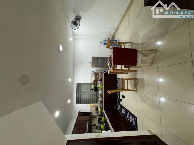 NGUYỄN SỸ SÁCH P15 TÂN BÌNH ,DT 4,5×16 ,2 TẦNG ,HẺM XE TẢI ,GẦN CHỢ TÂN TRỤ SÂN BAY NHỈNH - 2